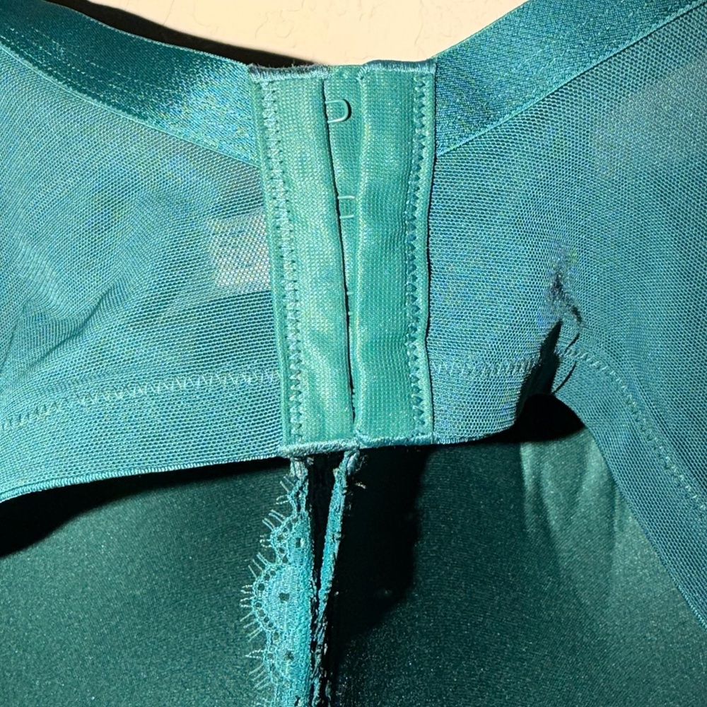 Cacique Lane Bryant Emerald Lace Max Boost Plunge Bra - Picture 6 of 10